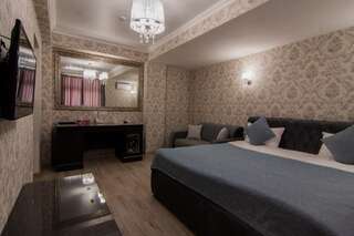 Отель Отель Классик Кишинёв Улучшенный двухместный номер с 1 кроватью или 2 отдельными кроватями-3